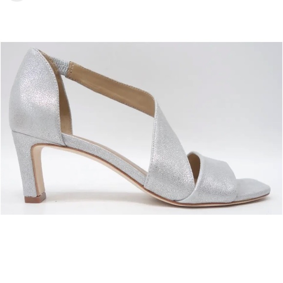 Bernardo Camille Women’s Silver Metallic  Dress Kitten Heeled Pumps US 7M - Picture 1 of 7